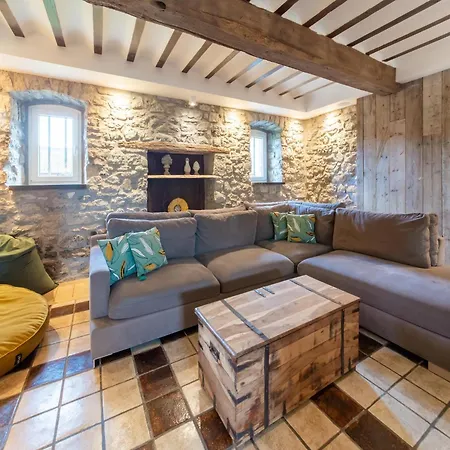 Дом отдыха Luxury In Hotton With Sauna