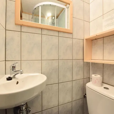Luxury In Hotton With Sauna *