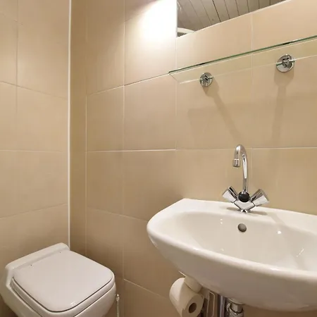 Luxury In Hotton With Sauna Дом отдыха *