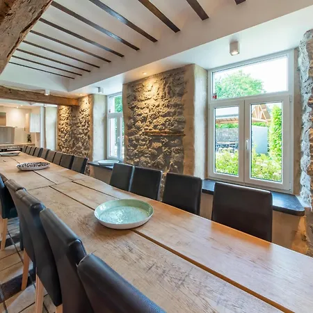 Luxury In Melreux-hotton With Sauna 펜션 *