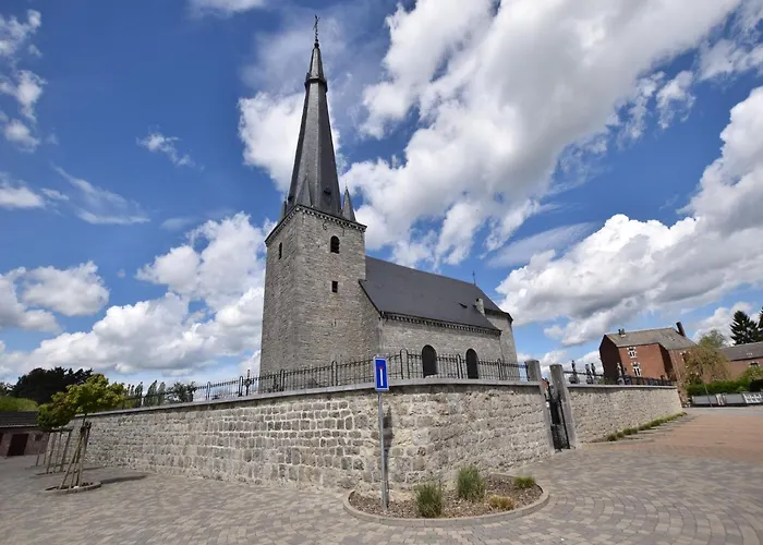 Luxury In Melreux-hotton With Sauna Hébergement de vacances
